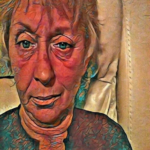 Meet your Posher, Sandra - Picture 1 of 1